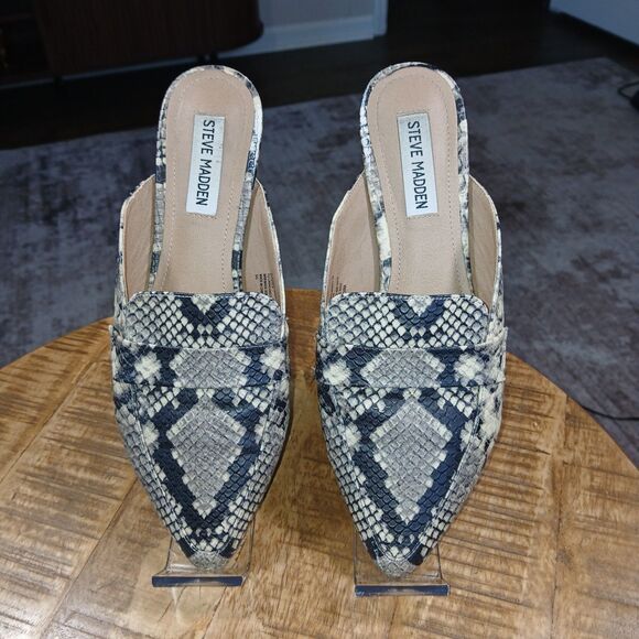 Steve Madden Fuax SNAKESKIN Pointed Toe SlipOn Mule Loafer Flats Sz 7 Comfort - Picture 2 of 11